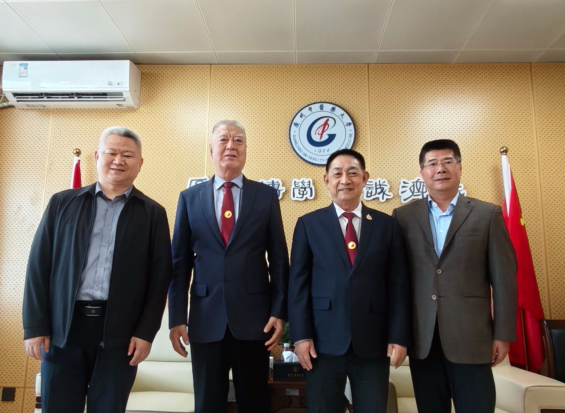 泰国中医师总会访问开云kaiyun官方网站 共促中医药国际交流与发展